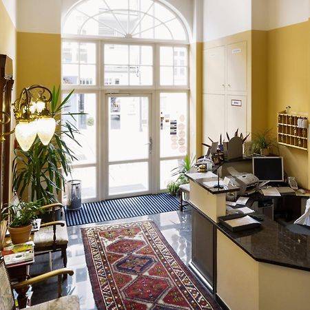 Hotel Garni Am Markt - Businesshotel - Fruehstuecksbuffet - Fahrradabstellplatz - Hunde Willkommen นอยชตัดท์ เบย โคบวร์ก ภายนอก รูปภาพ