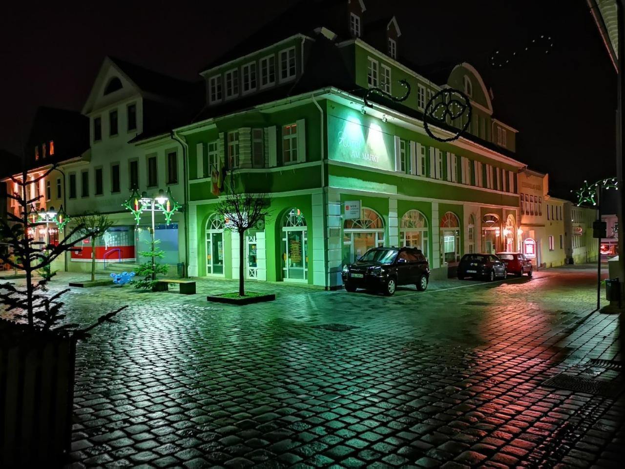 Hotel Garni Am Markt - Businesshotel - Fruehstuecksbuffet - Fahrradabstellplatz - Hunde Willkommen นอยชตัดท์ เบย โคบวร์ก ภายนอก รูปภาพ